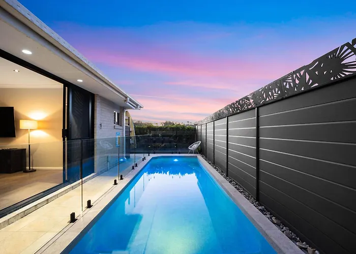Homestead Spacious Home For 12 With Pool